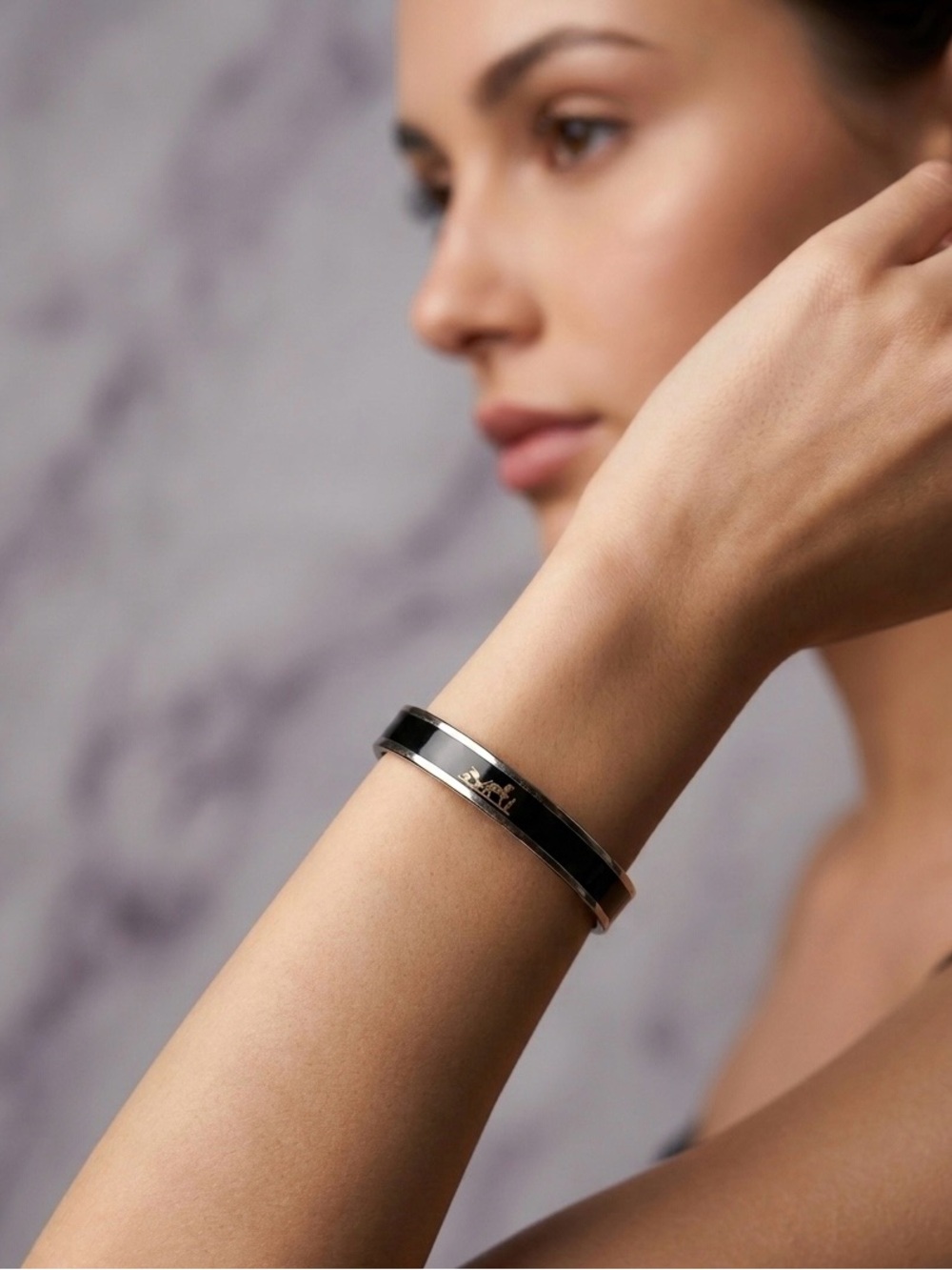 Pre-Owned Hermes Black Enamel Bangle Bracelet with Silver Trim
